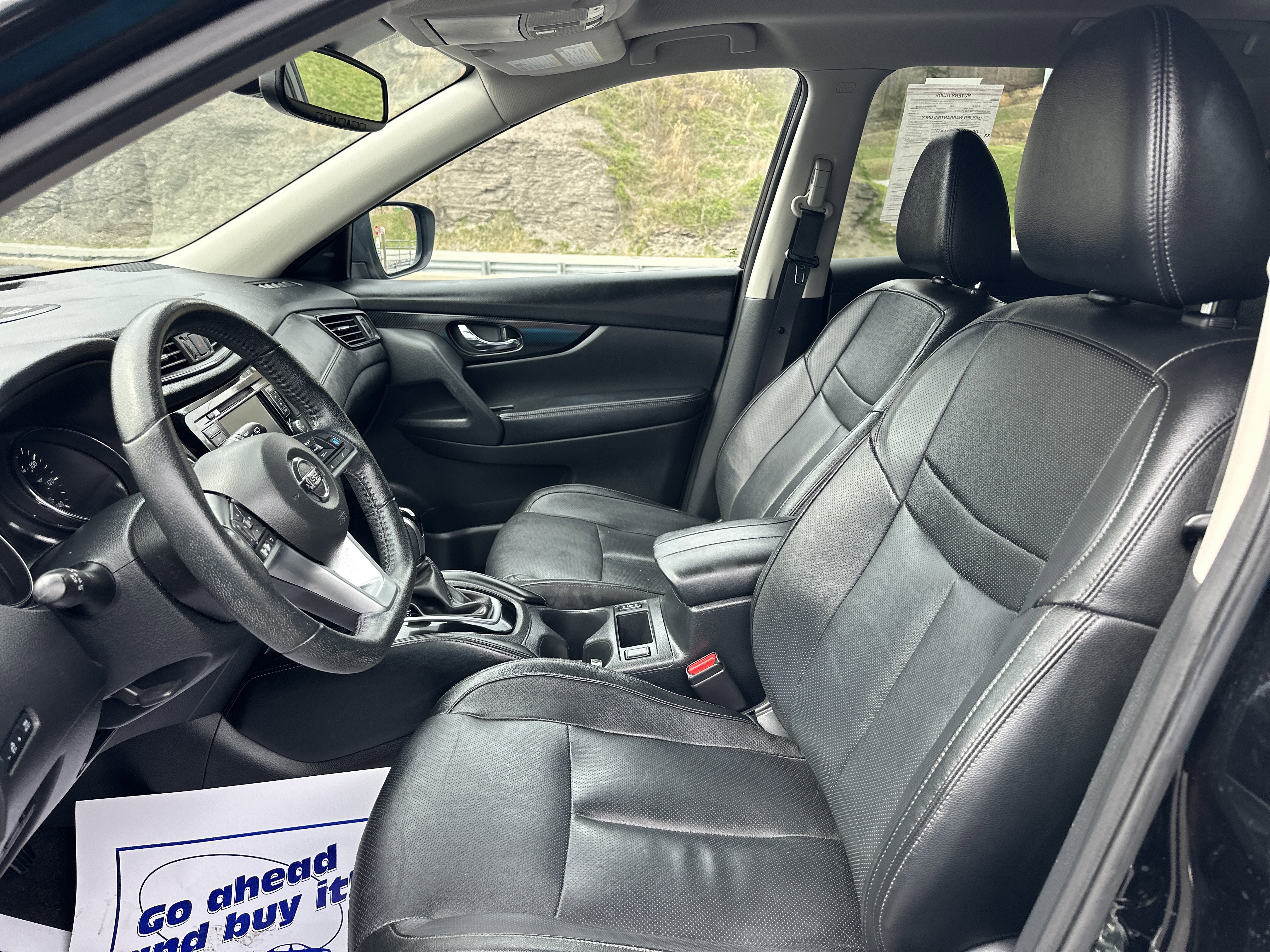 Used 2020 Nissan Rogue SL w/ Premium Package image 31