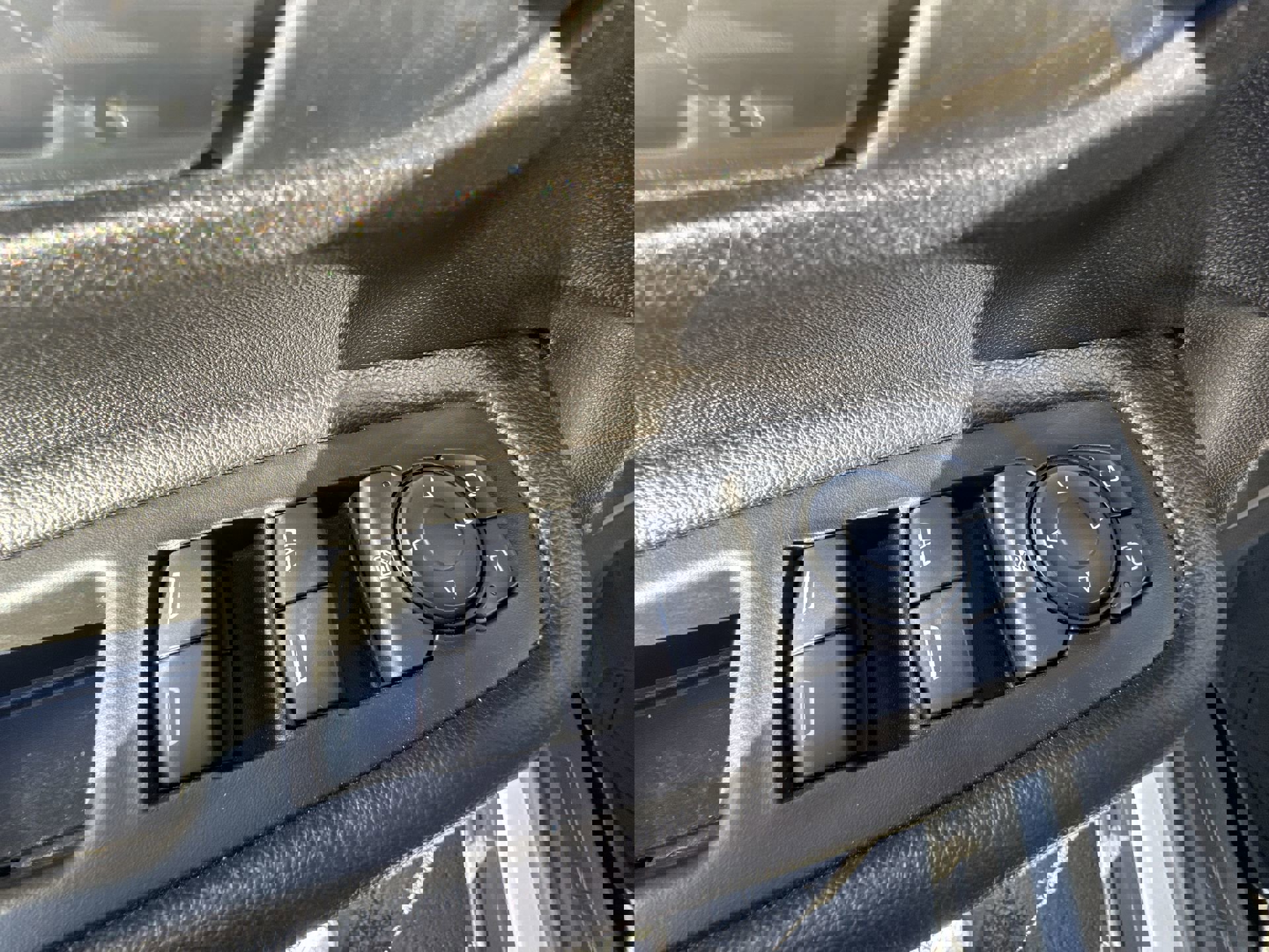 Used 2021 GMC Terrain SLT image 13