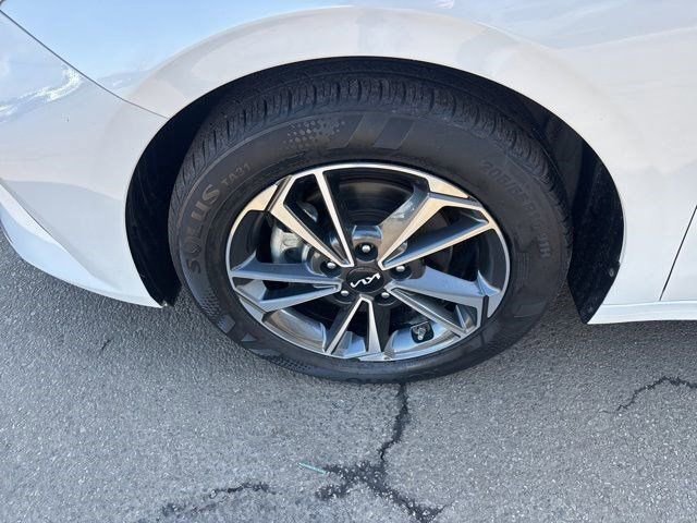 Used 2023 Kia Forte LXS w/ LXS Technology Package image 42