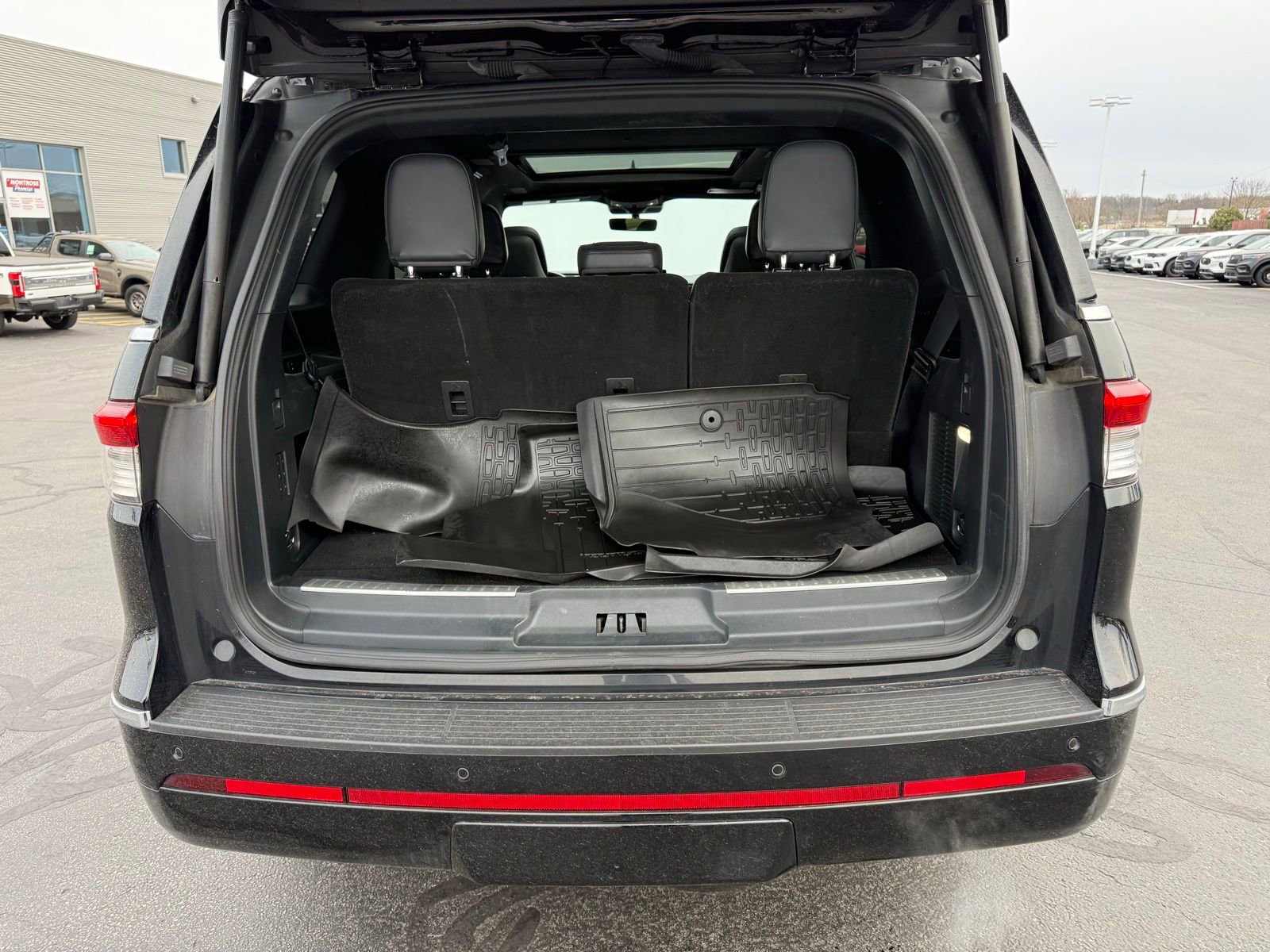 Used 2023 Lincoln Navigator Reserve image 47