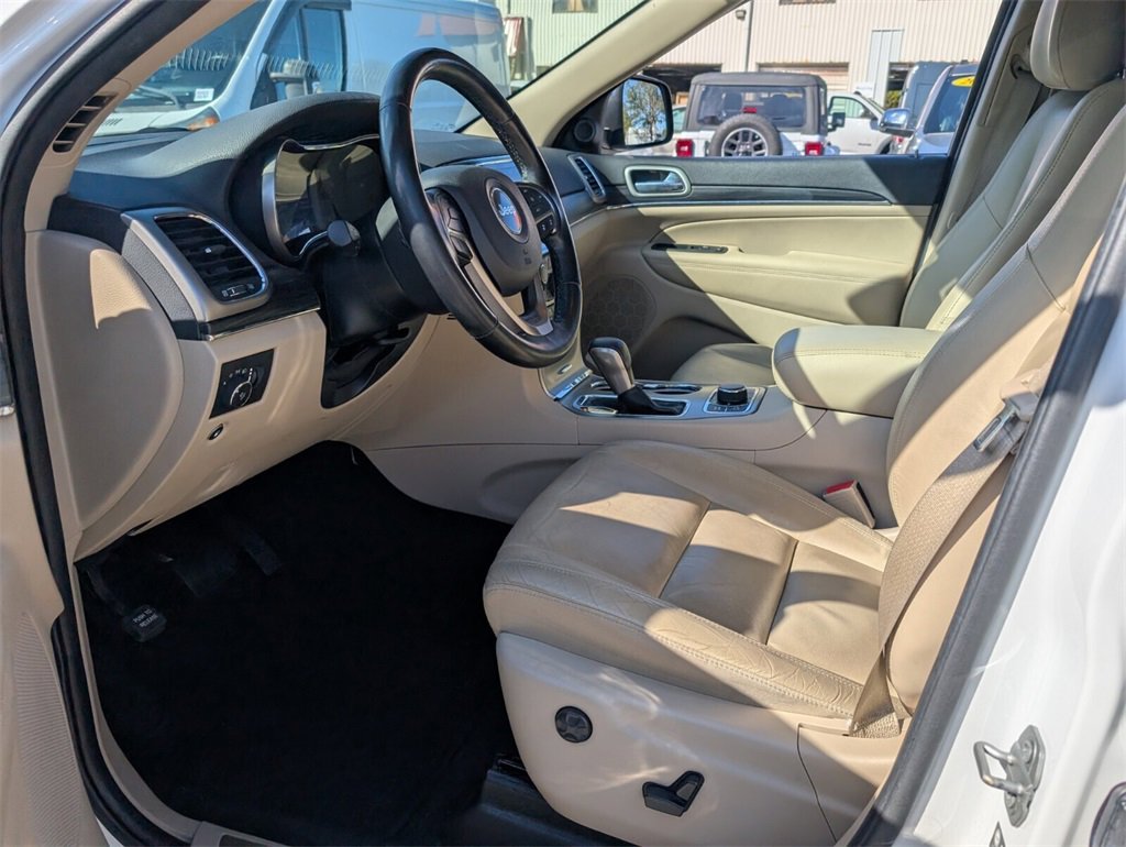 Used 2021 Jeep Grand Cherokee Limited w/ Trailer Tow Group IV image 11