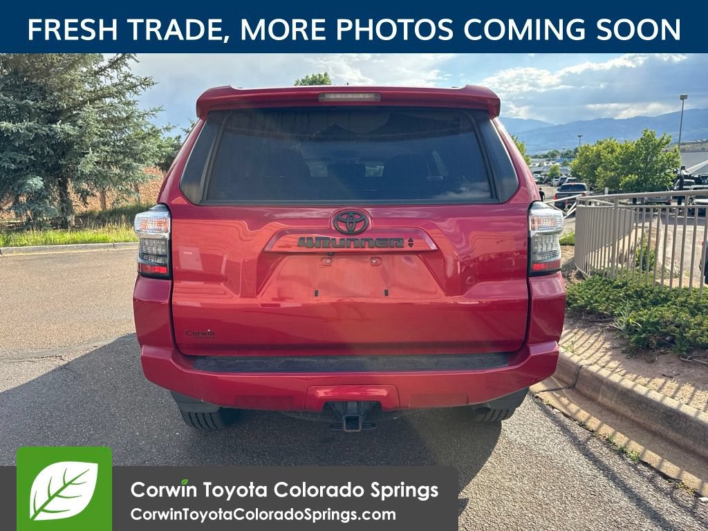 Used 2023 Toyota 4Runner SR5 Premium w/ SR5 Premium Package AWD/4WD image 3