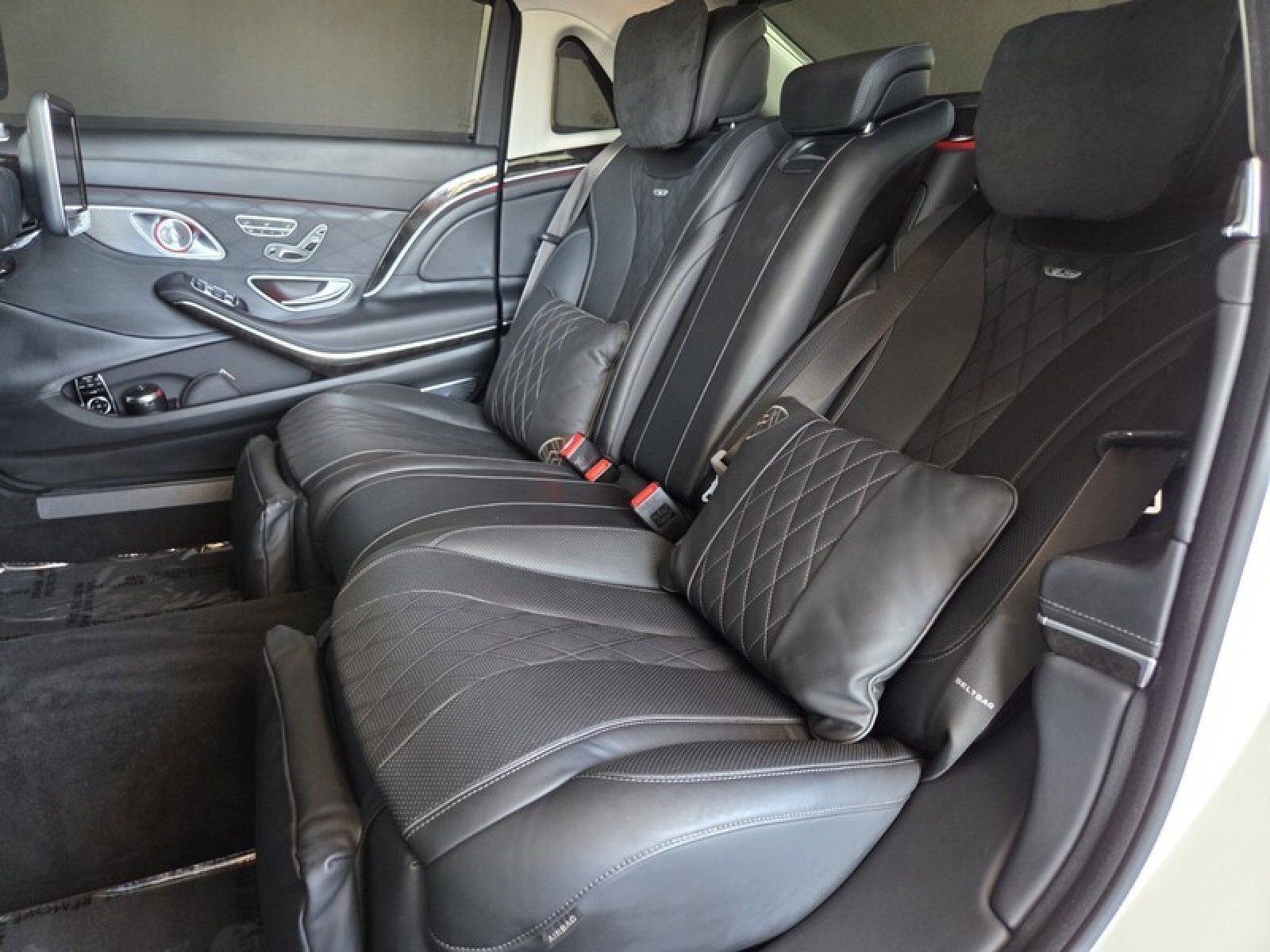 Used 2016 Mercedes-Benz Maybach S 600 image 15