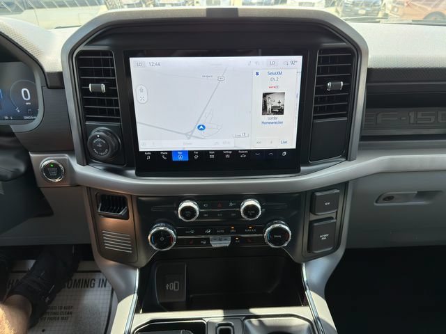 Used 2025 Ford F150 Lightning XLT AWD/4WD image 28
