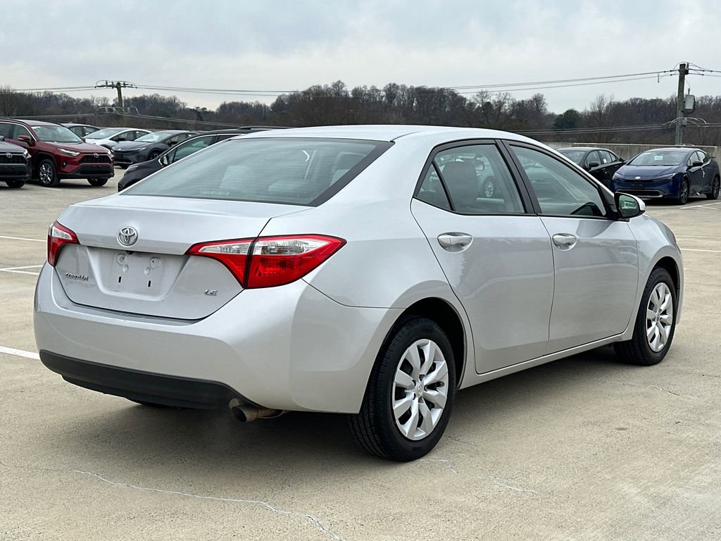 Used 2016 Toyota Corolla LE image 4