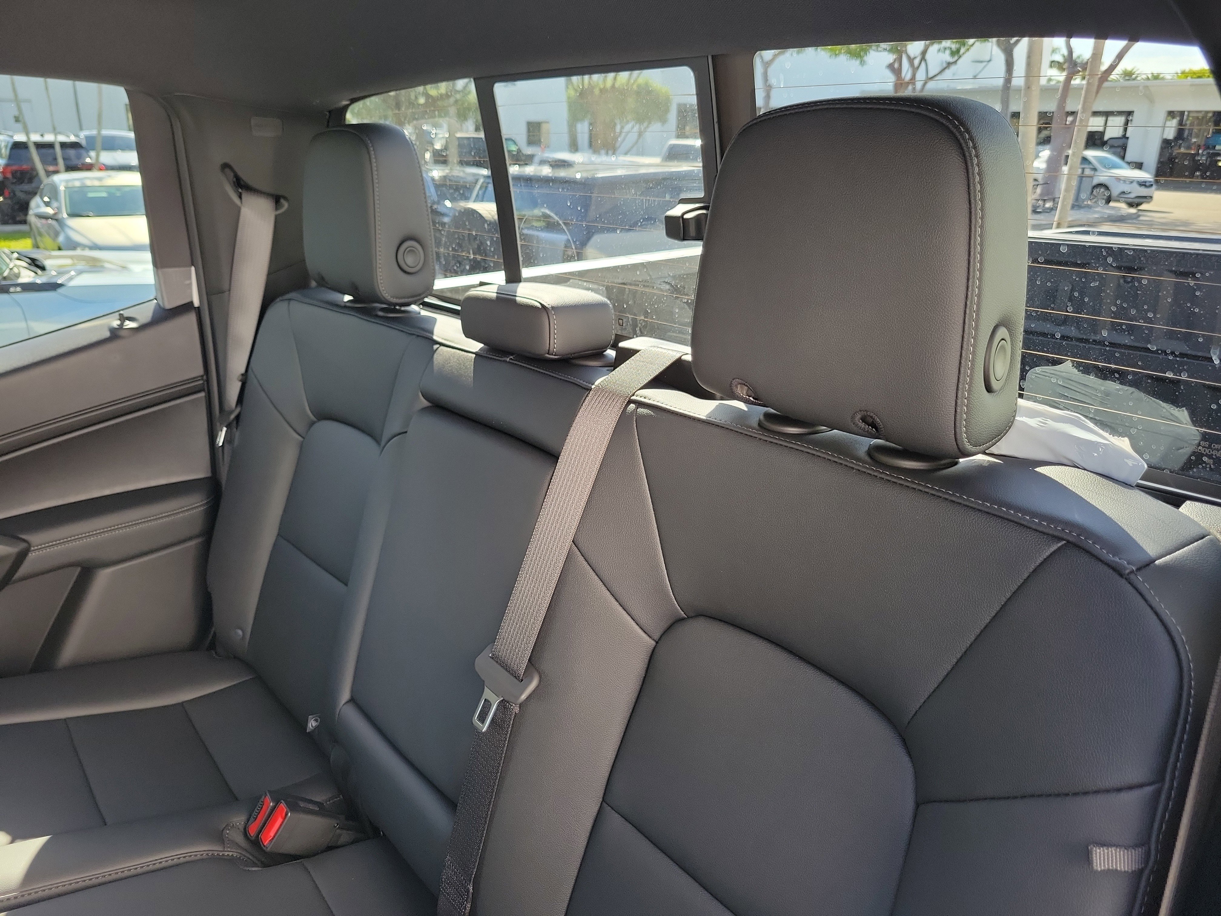 New 2026 GMC Canyon Elevation w/ Convenience Package image 12