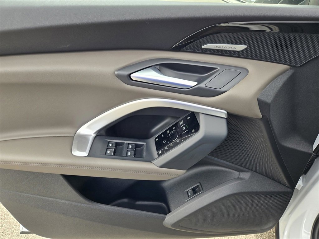 New 2025 Audi Q5 2.0T Premium Plus image 17