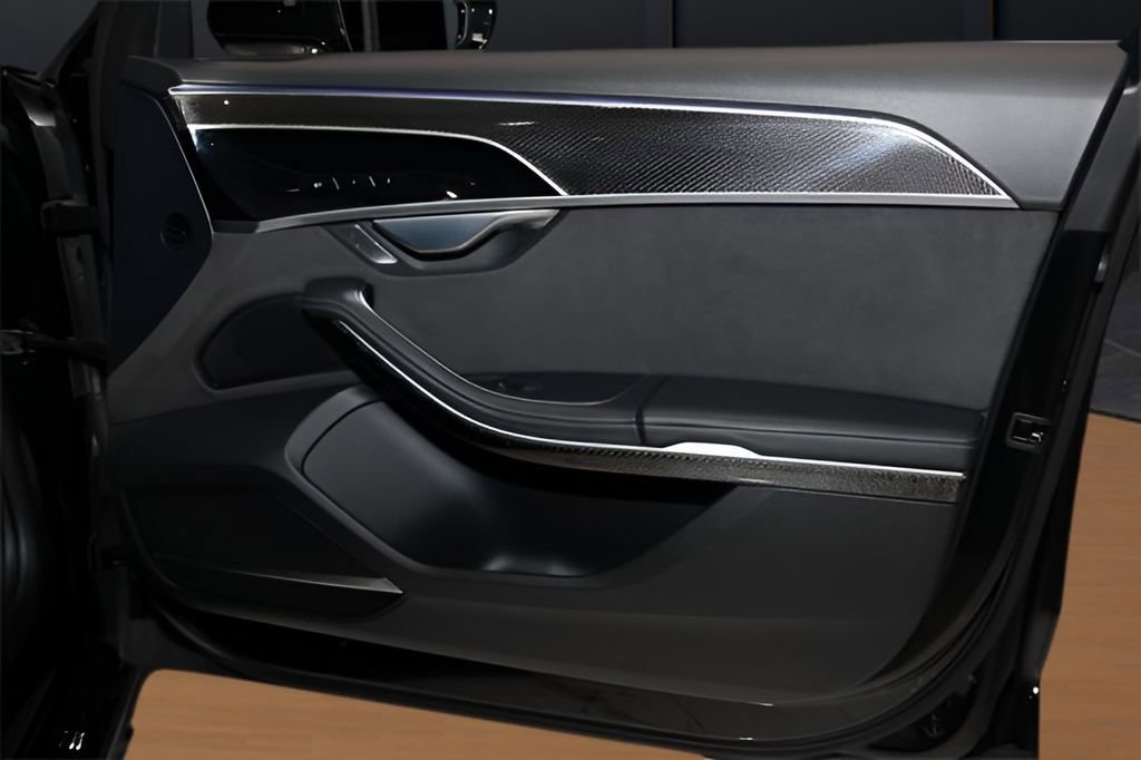 Used 2022 Audi S8 w/ S8 Executive Package image 24