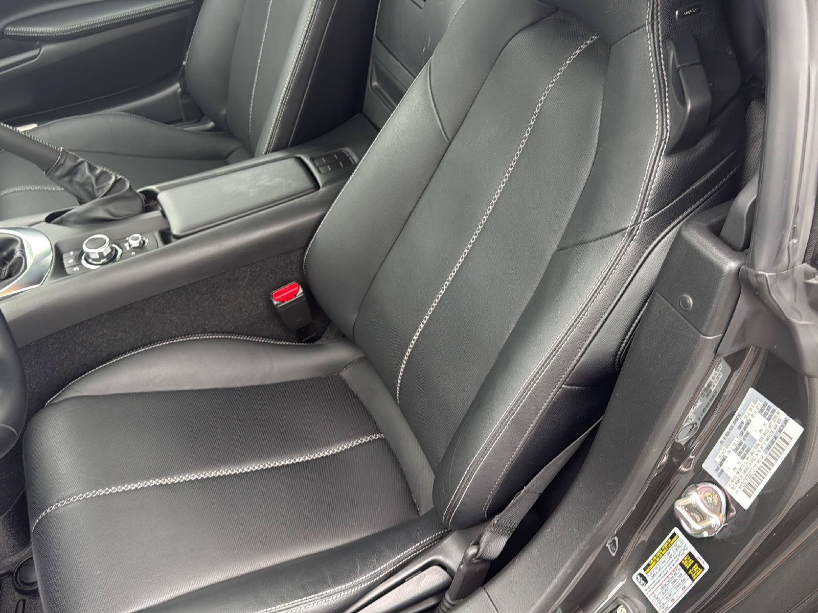 Used 2023 MAZDA MX-5 Miata Grand Touring RWD image 19