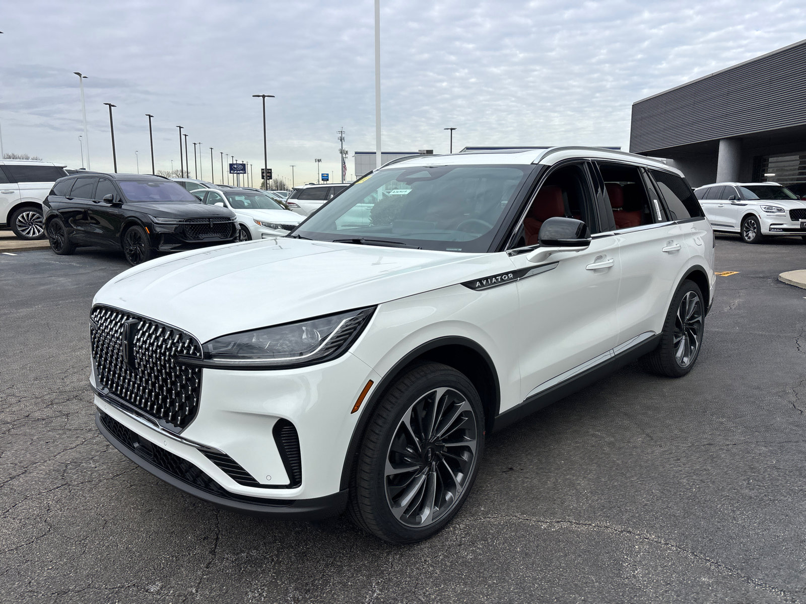 New 2026 Lincoln Aviator Reserve image 3