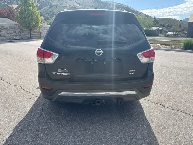 Used 2016 Nissan Pathfinder SV w/ Trailer Tow Package AWD/4WD image 5