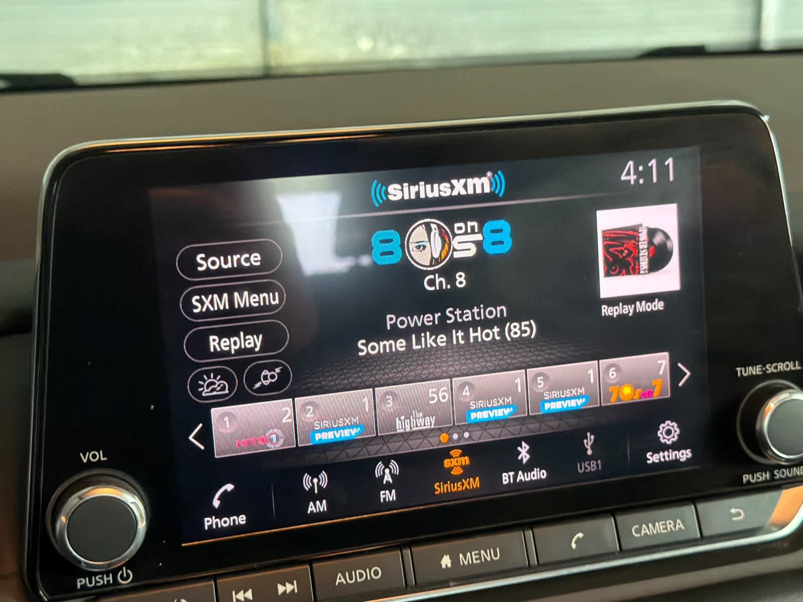 Used 2022 Nissan Rogue SV FWD image 19