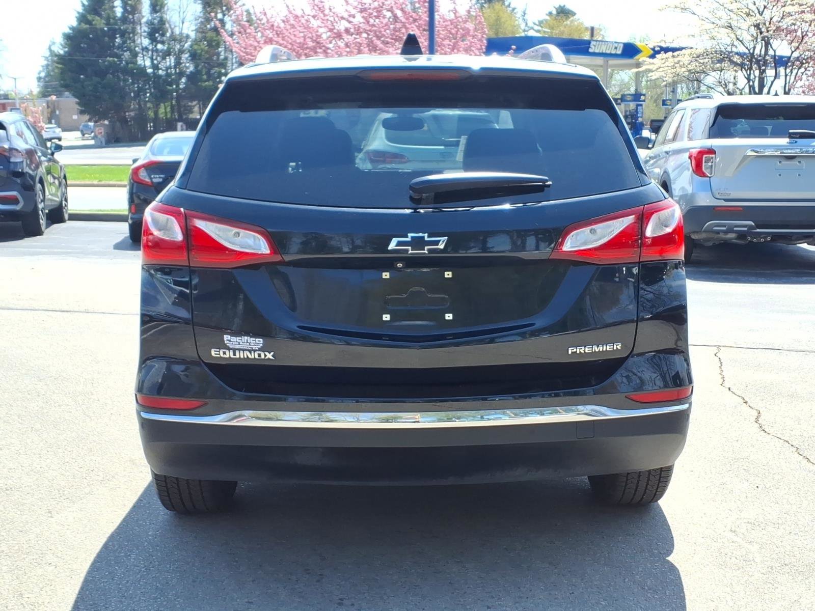 Used 2019 Chevrolet Equinox Premier FWD image 4