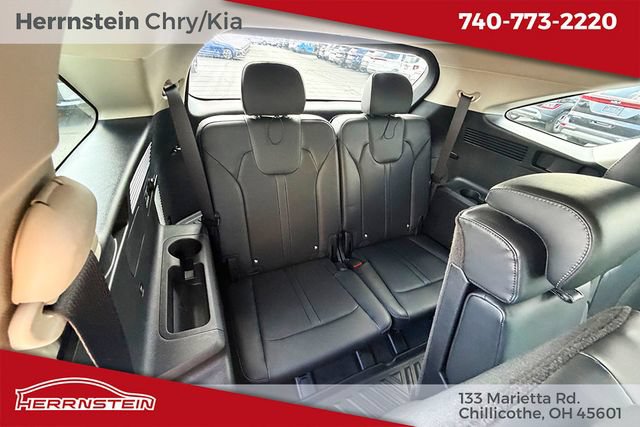 Used 2025 Kia Sorento S AWD/4WD image 28
