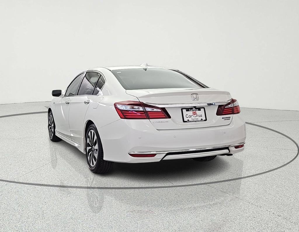 Used 2017 Honda Accord Touring image 7