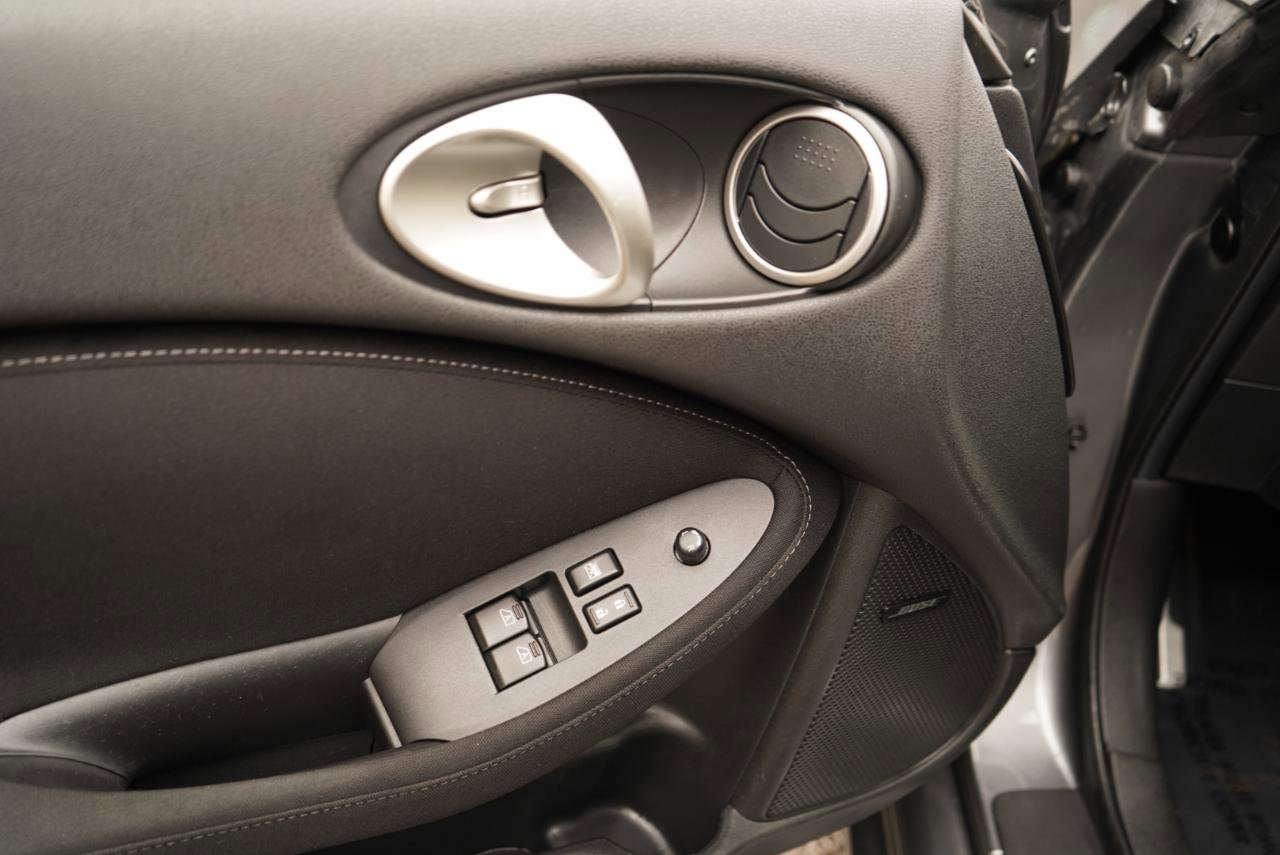Used 2016 Nissan 370Z Coupe image 17