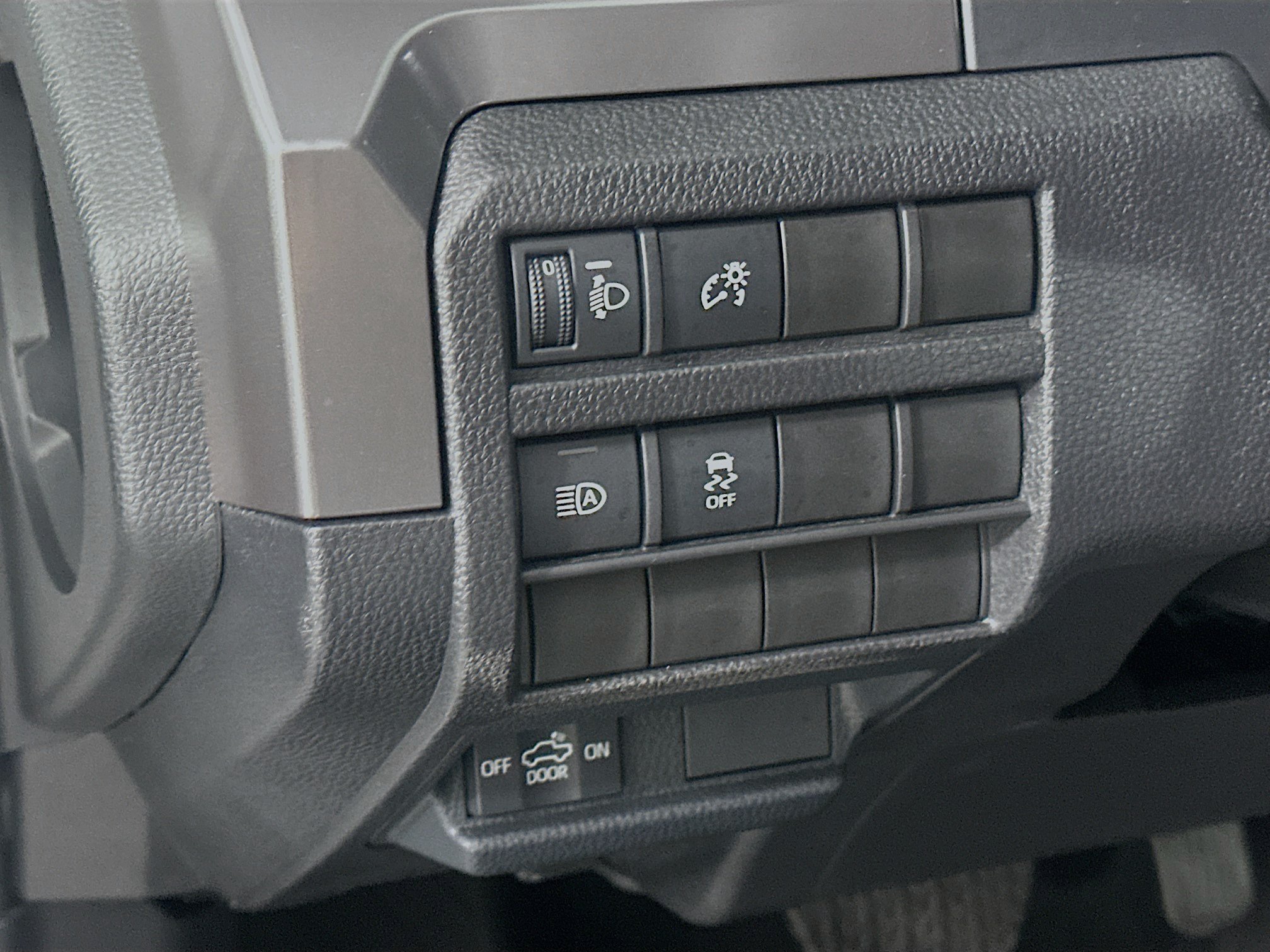 Used 2025 Toyota Tacoma TRD Off-Road AWD/4WD image 17