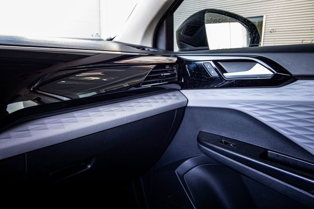 Certified 2023 Volkswagen Taos S w/ Driver Assistance Package image 39