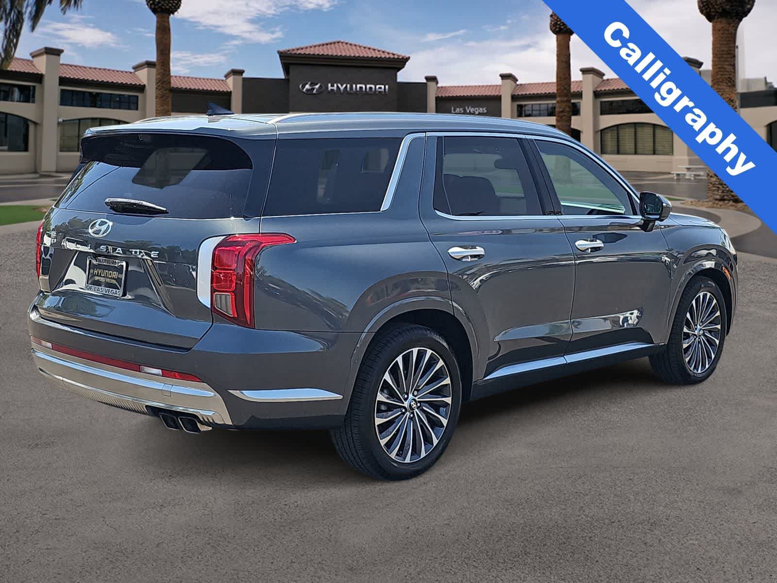 Certified 2023 Hyundai Palisade Calligraphy FWD image 8