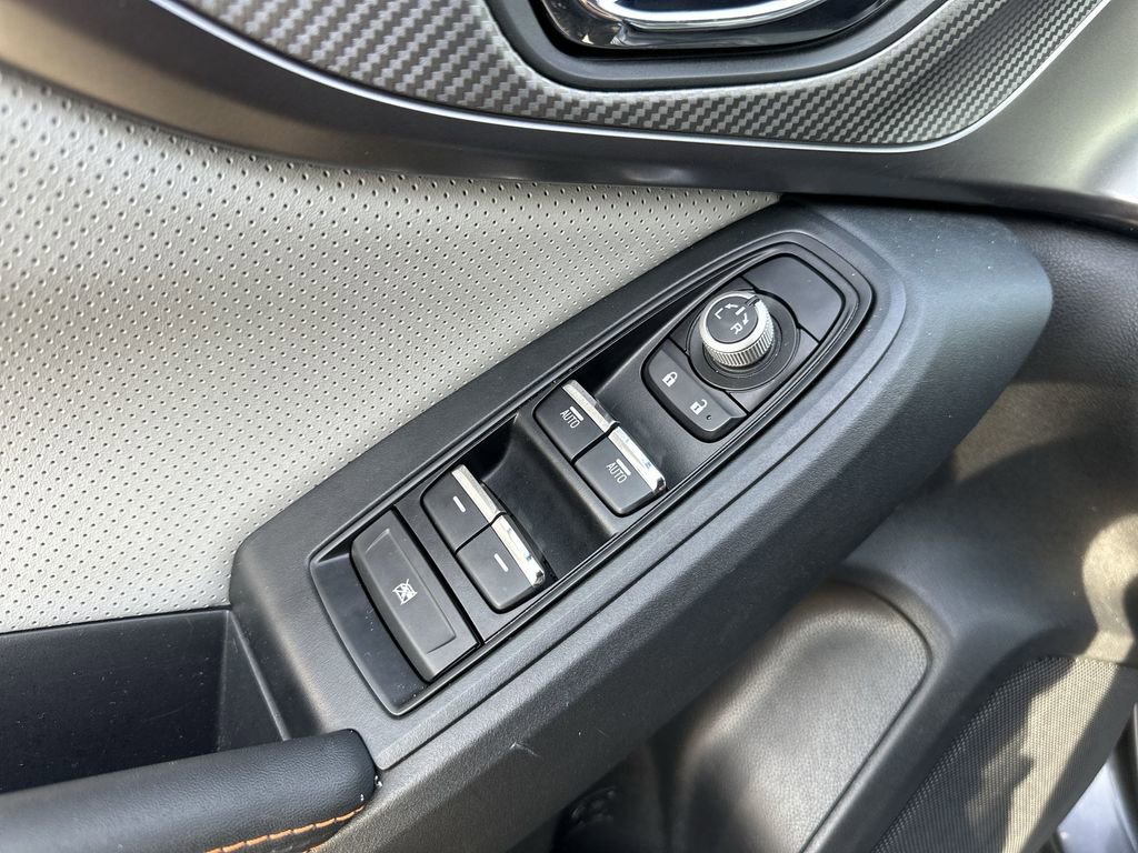 Used 2023 Subaru Crosstrek 2.5i Limited AWD/4WD image 13