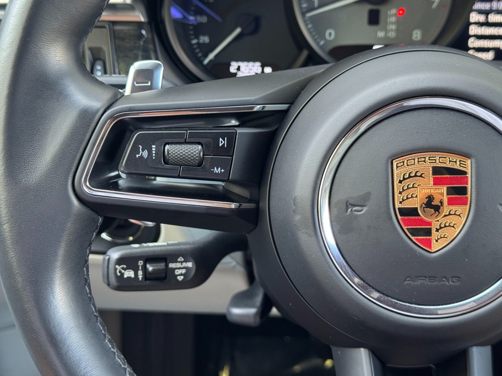 Used 2023 Porsche Macan S AWD/4WD image 23