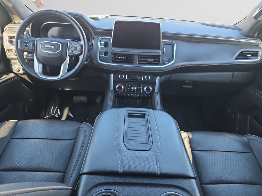 Used 2023 GMC Yukon SLT w/ SLT Luxury Package image 12
