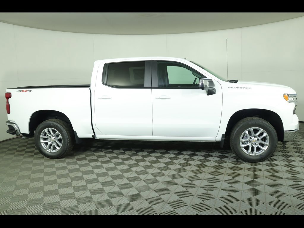New 2026 Chevrolet Silverado 1500 LT image 18