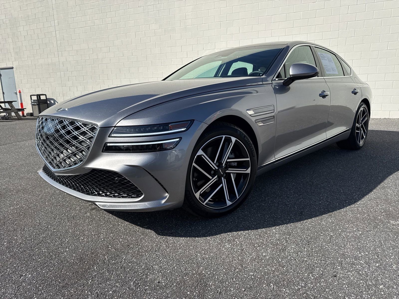 Used 2025 Genesis G80 2.5T Advanced image 1