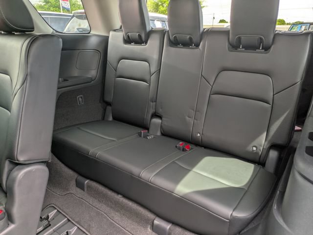 Used 2023 Nissan Pathfinder SL AWD/4WD image 33