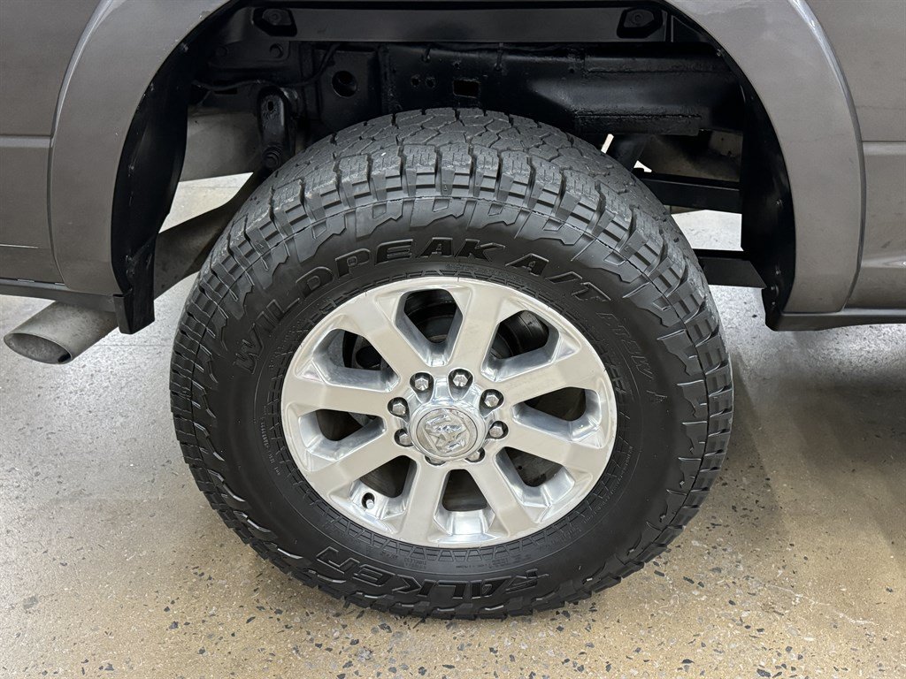 Used 2019 RAM 2500 Laramie AWD/4WD image 17