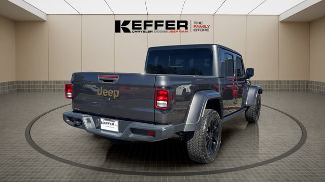 Certified 2024 Jeep Gladiator Sport AWD/4WD image 5