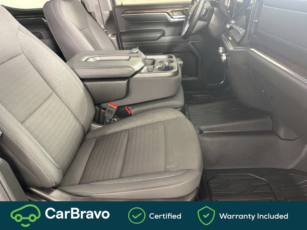 Certified 2024 GMC Sierra 1500 Elevation w/ LPO, Elevation Black Package AWD/4WD image 18