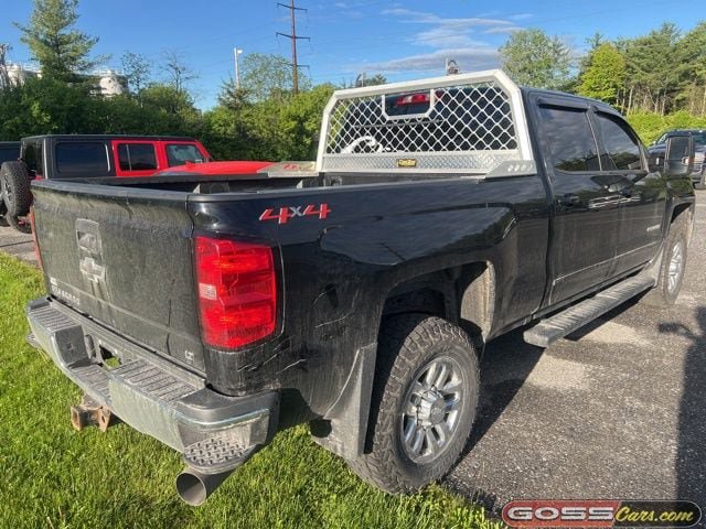 Used 2018 Chevrolet Silverado 2500 LT w/ LT Convenience Package AWD/4WD image 3