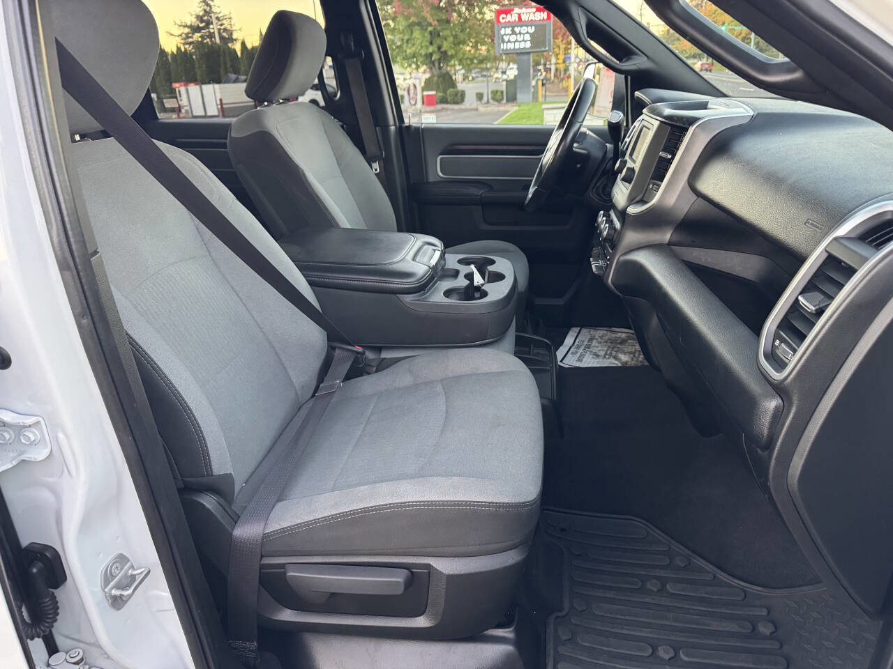 Used 2021 RAM 3500 Big Horn image 9