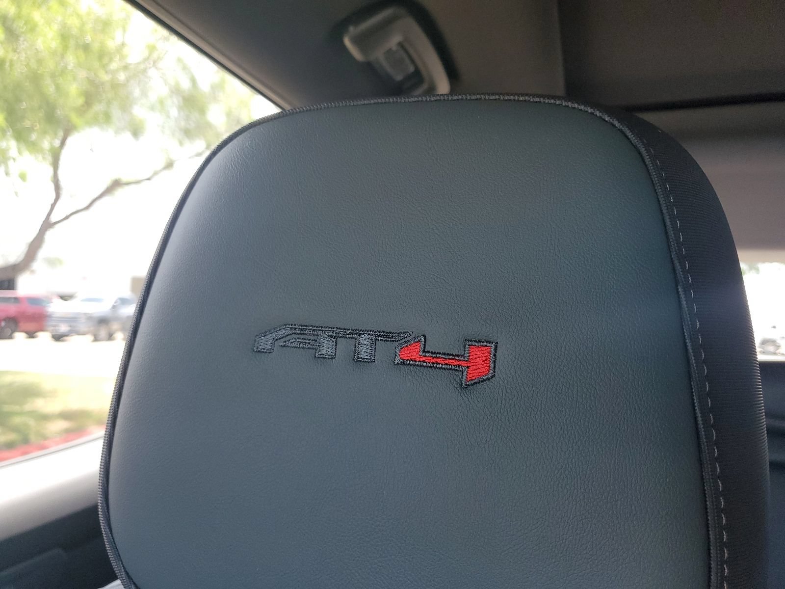 New 2026 GMC Terrain AT4 w/ Technology Package II AWD/4WD image 31