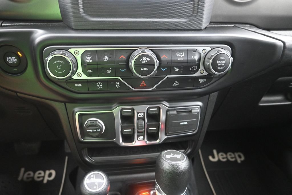 Used 2021 Jeep Wrangler Unlimited Sport AWD/4WD image 17