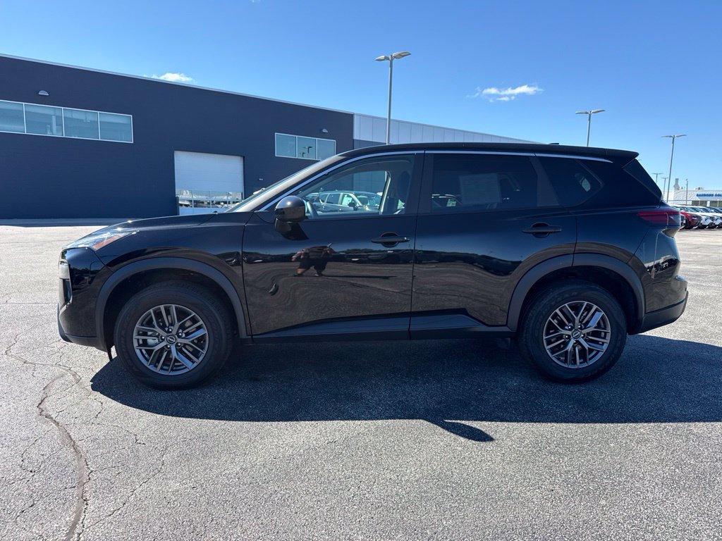 Certified 2026 Nissan Rogue SV AWD/4WD image 32