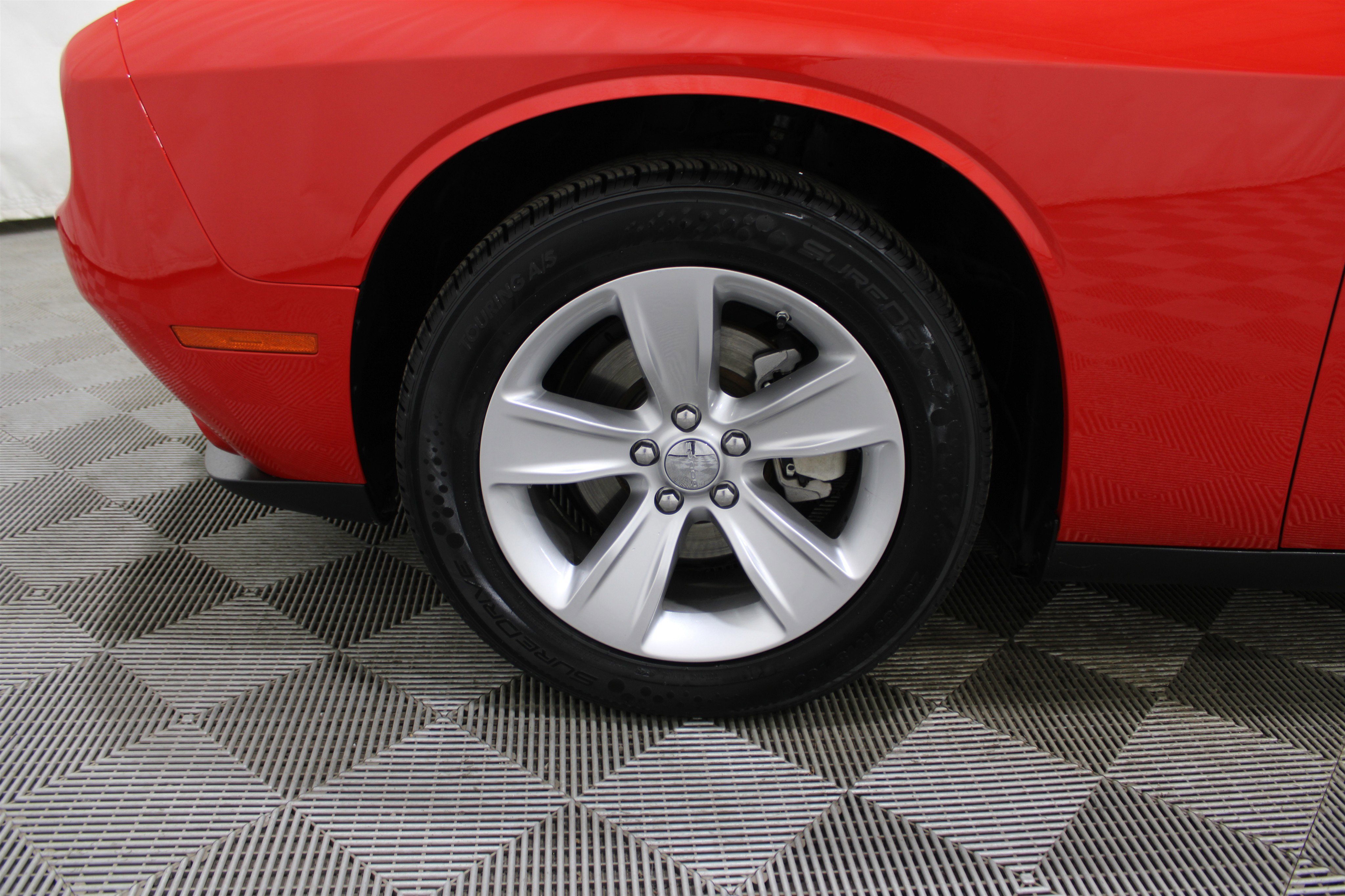 Used 2023 Dodge Challenger SXT image 37