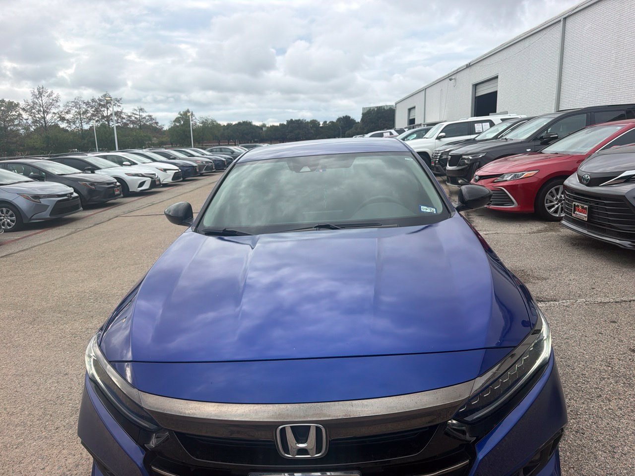 Used 2021 Honda Accord Sport Special Edition image 2