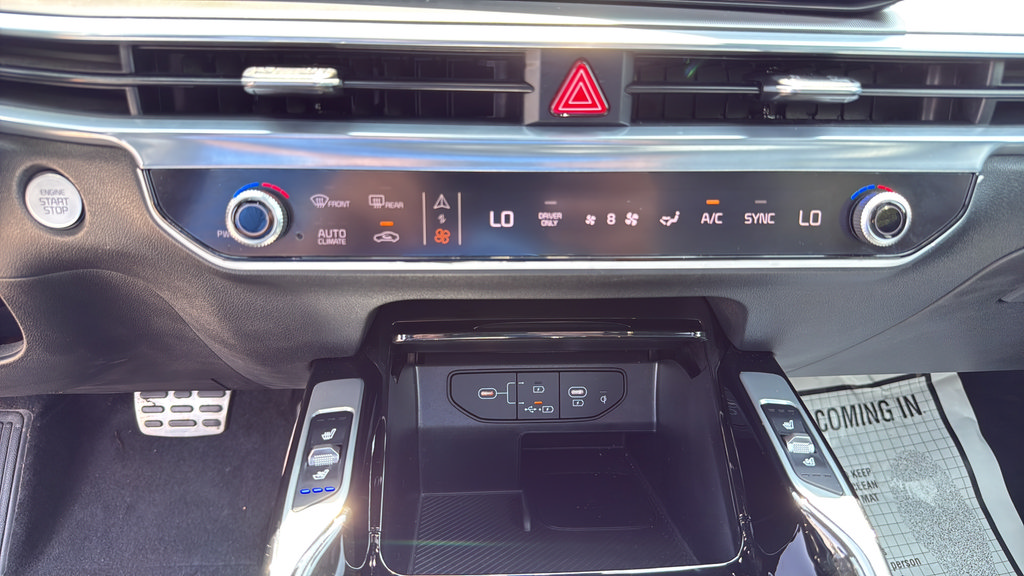 Used 2025 Kia Sorento SX Prestige AWD/4WD image 34