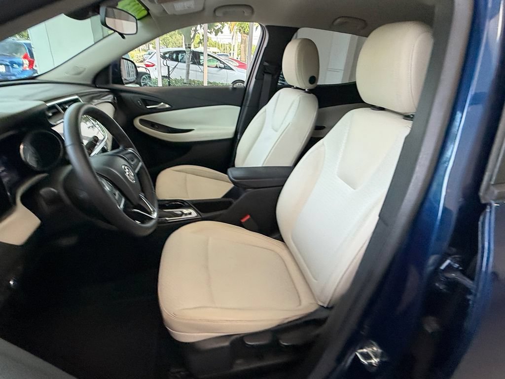Certified 2023 Buick Encore GX Preferred FWD image 9