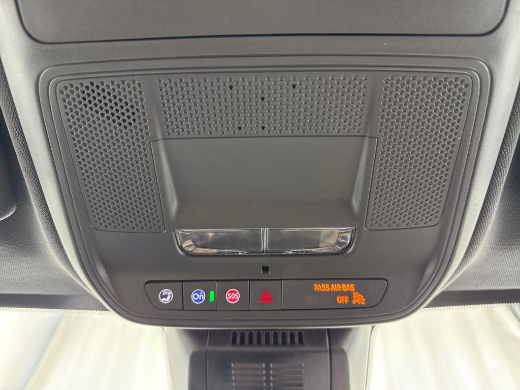 New 2026 Chevrolet Equinox ACTIV w/ LPO, Floor Liner Package image 36