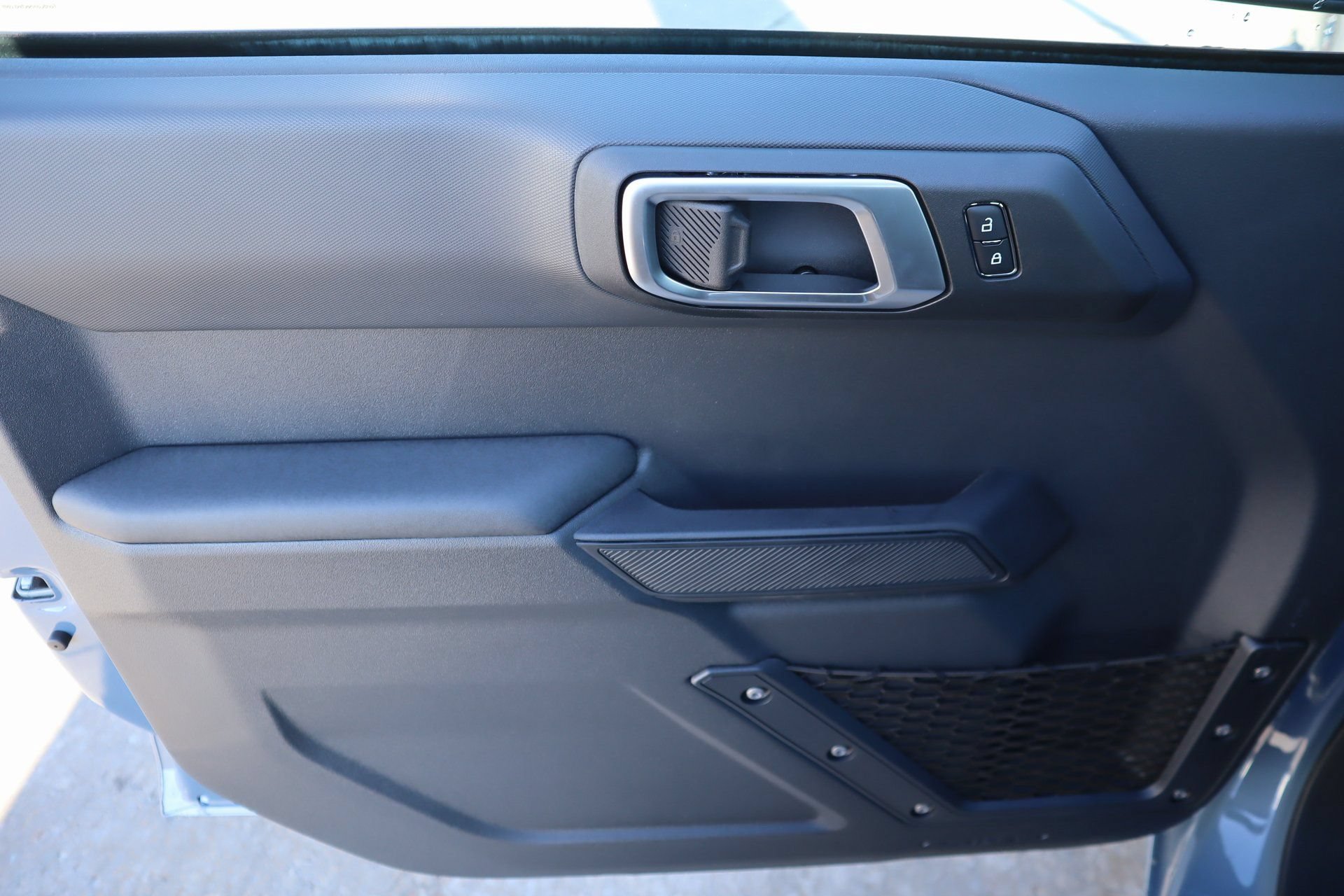 New 2025 Ford Bronco 4-Door AWD/4WD image 15