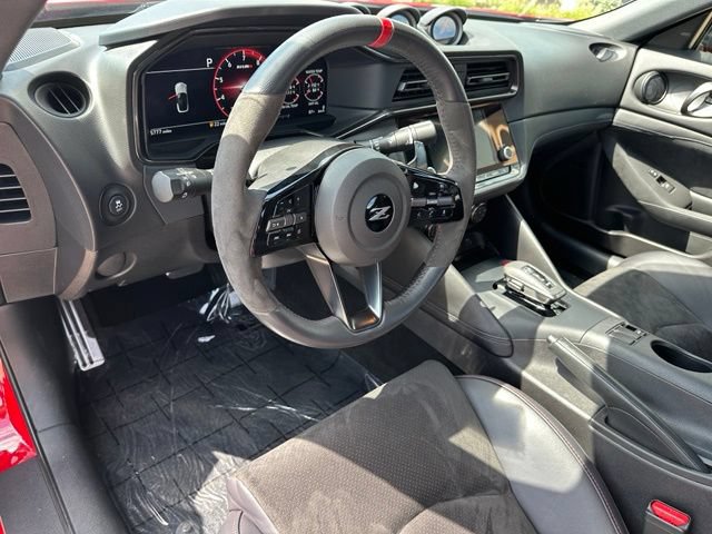 Used 2025 Nissan Z NISMO RWD image 17