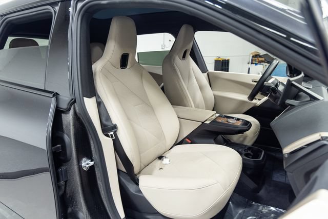 Certified 2024 BMW iX xDrive50 w/ Premium Package AWD/4WD image 25