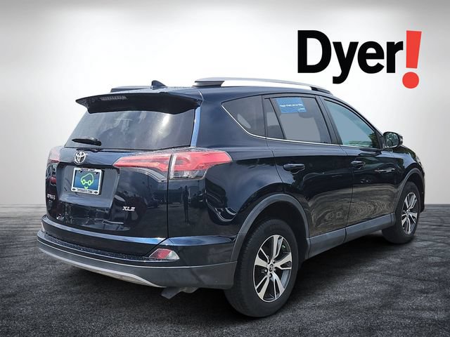 Used 2017 Toyota RAV4 XLE FWD image 6