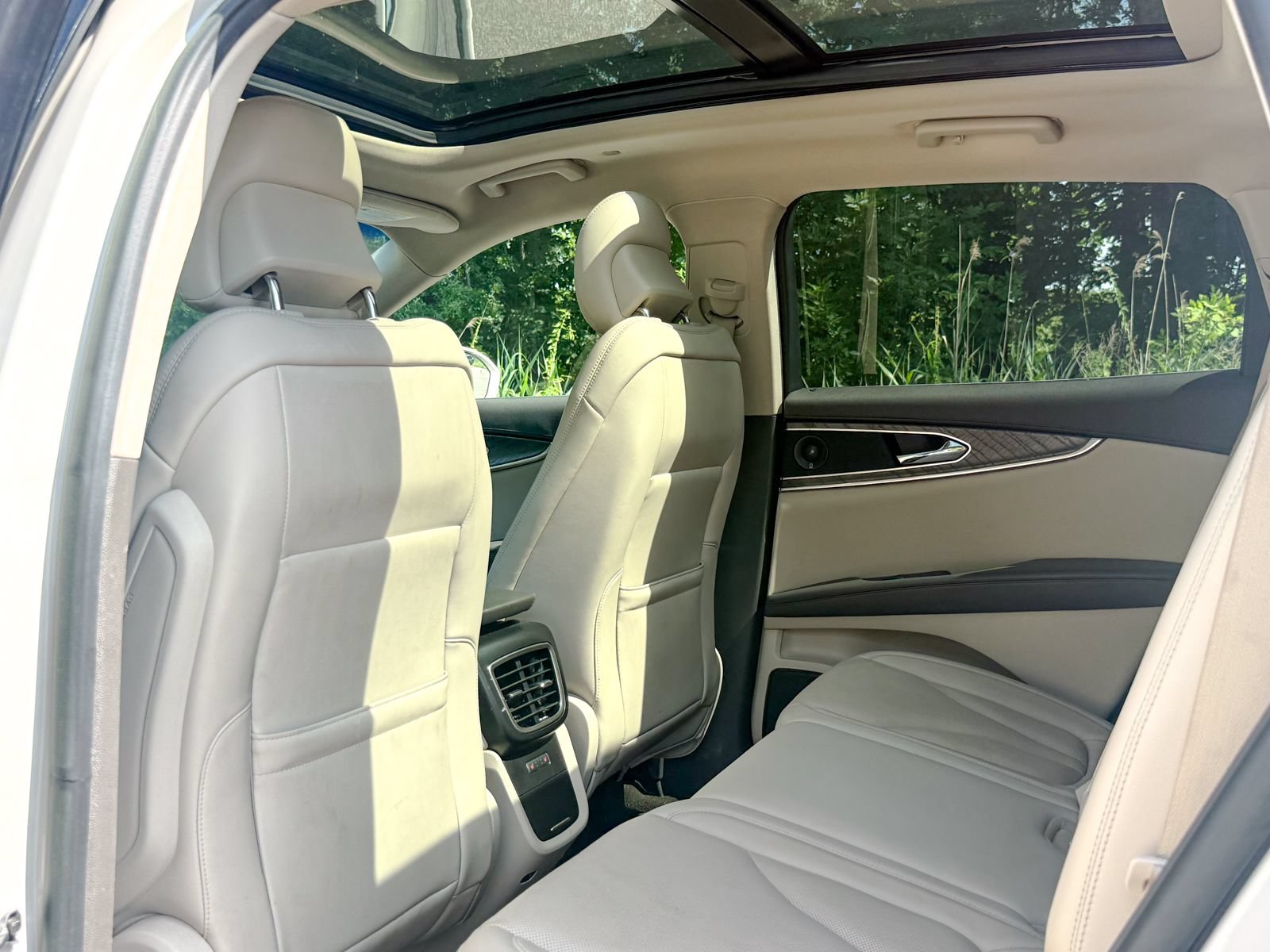 Used 2019 Lincoln Nautilus Reserve w/ Class II Trailer Tow Package AWD/4WD image 19