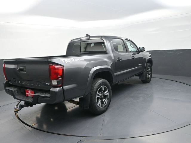 Used 2019 Toyota Tacoma TRD Sport image 8