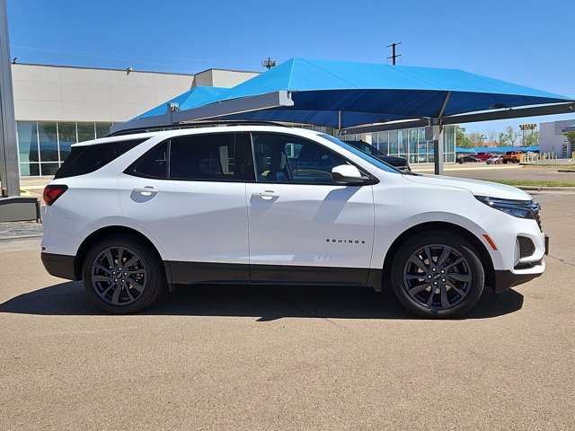 Used 2022 Chevrolet Equinox RS FWD image 4