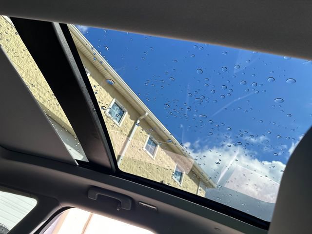 Used 2022 Lincoln Corsair Reserve w/ Elements Package image 18